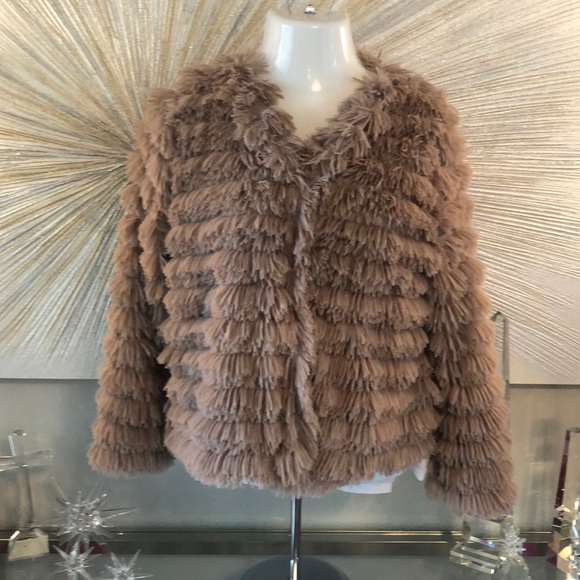 SHE & SKY WOVEN LAYERED FAUX FUR JACKET - Picture 3 of 7
